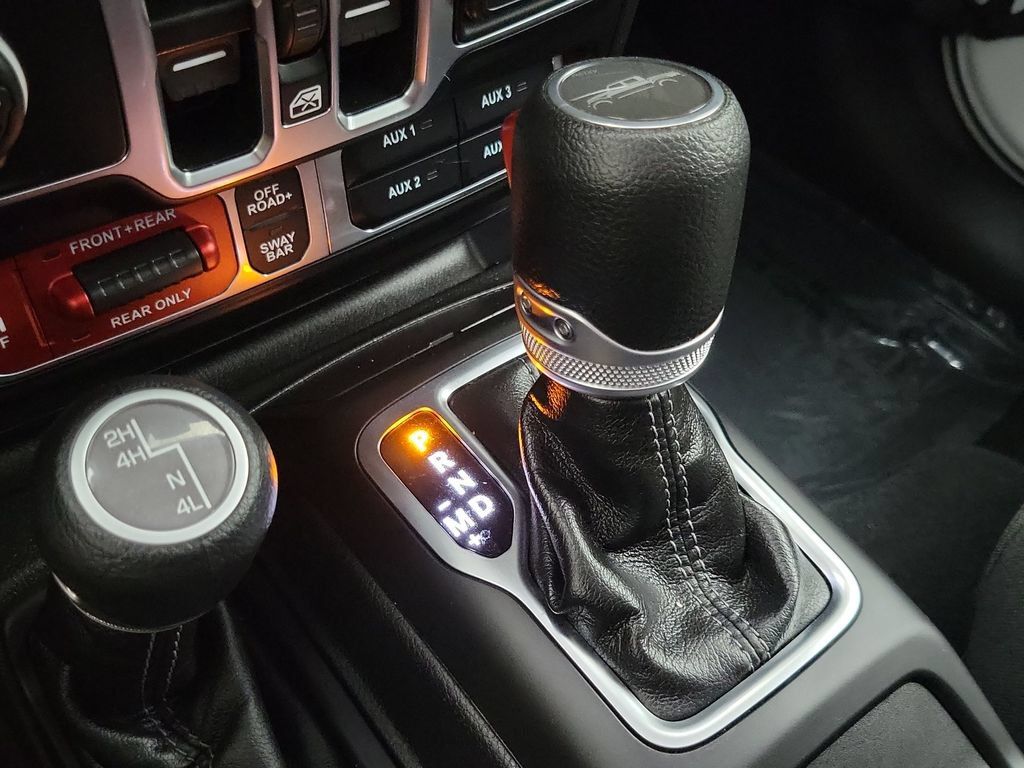 Used 2026 Jeep Gladiator Rubicon AWD/4WD image 17