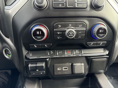 Used 2021 Chevrolet Silverado 1500 LT Trail Boss w/ Bed Protection Package image 18