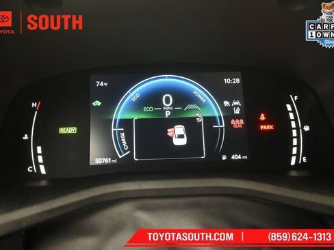Used 2025 Toyota Camry LE w/ Convenience Package FWD image 12