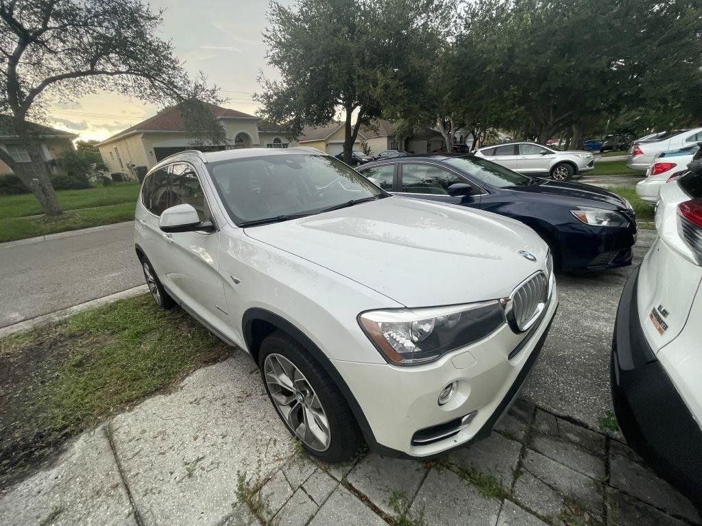 Used 2017 BMW X3 sDrive28i RWD image 1