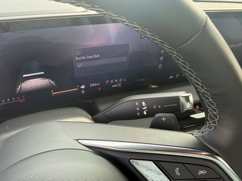 Used 2025 Buick Enclave Sport Touring image 36