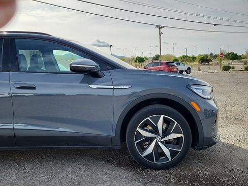 Used 2023 Volkswagen ID.4 Pro S image 4