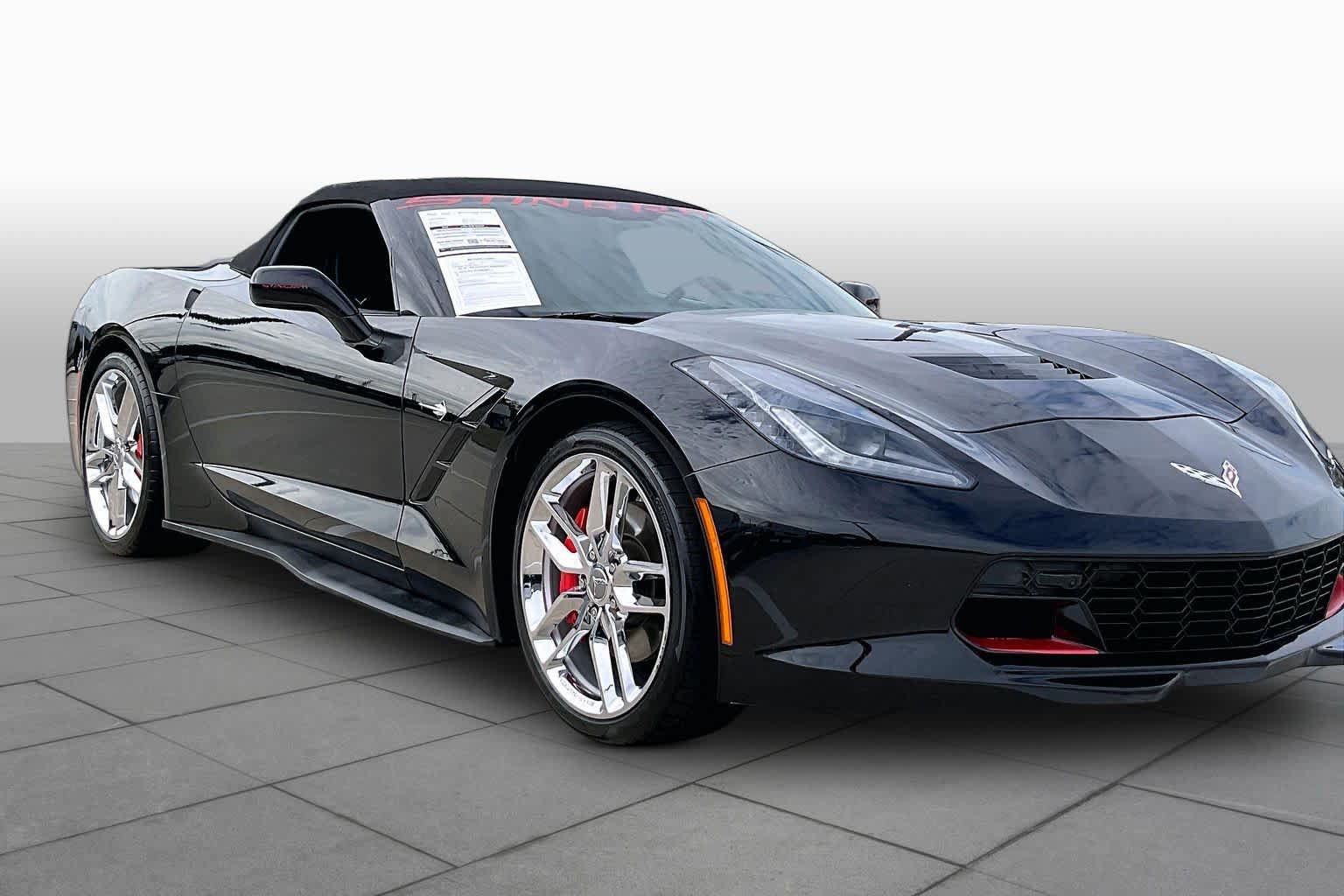 Used 2018 Chevrolet Corvette Stingray Convertible w/ 2LT Preferred Equipment Group RWD image 3