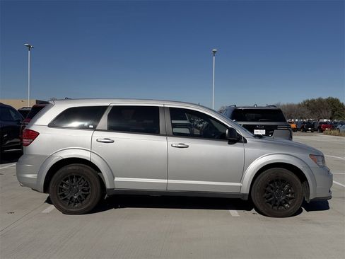 Used 2014 Dodge Journey American Value Package image 3