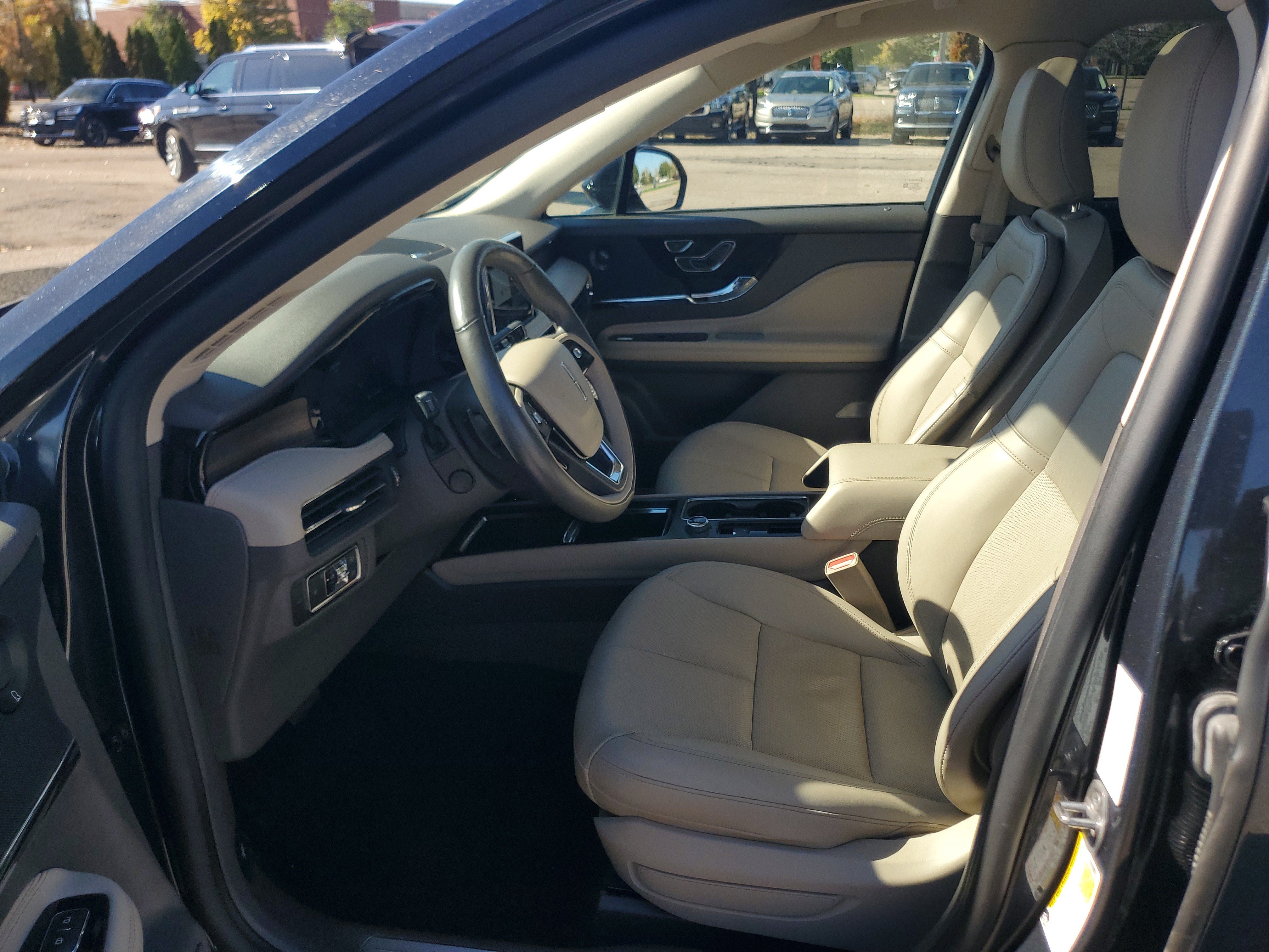 Certified 2021 Lincoln Corsair Reserve AWD/4WD image 12
