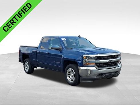 Certified 2019 Chevrolet Silverado 1500 LT w/ All Star Edition AWD/4WD image 3