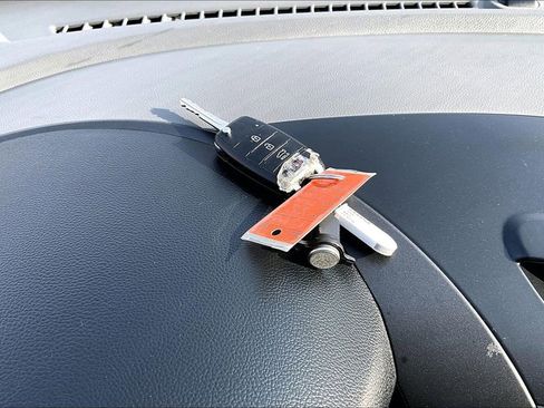 Used 2017 Kia Forte LX FWD image 12