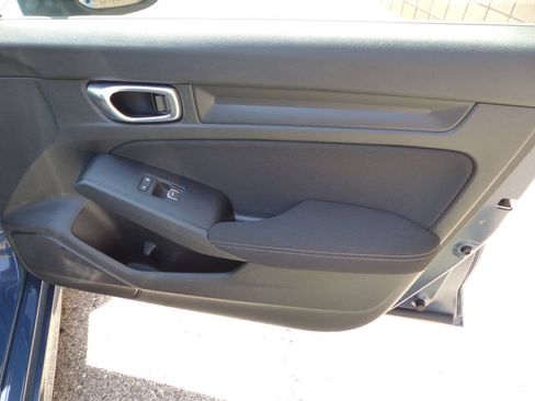 Used 2025 Honda Civic Sport image 31