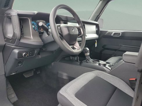 New 2025 Ford Bronco 4-Door AWD/4WD image 12