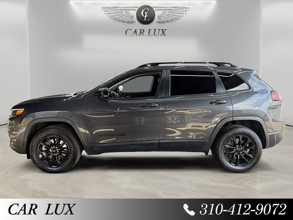 Used 2023 Jeep Cherokee Altitude Lux AWD/4WD image 1