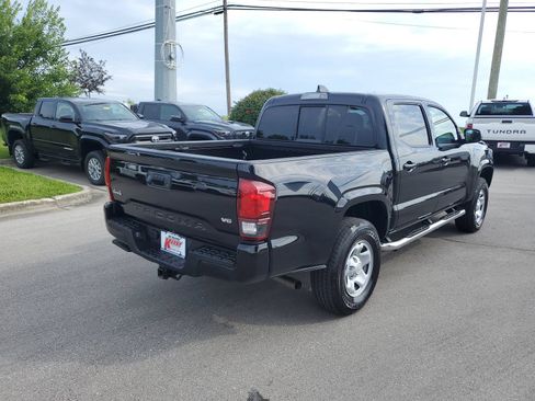 Certified 2022 Toyota Tacoma SR AWD/4WD image 4