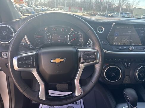 Used 2021 Chevrolet Blazer LT image 40
