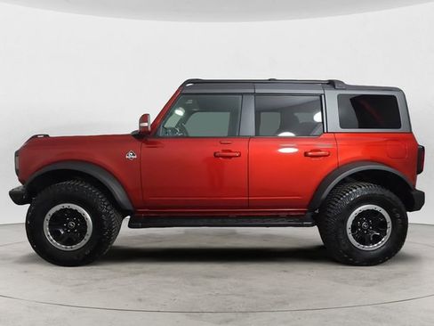 Used 2022 Ford Bronco Outer Banks w/ Sasquatch Package AWD/4WD image 2