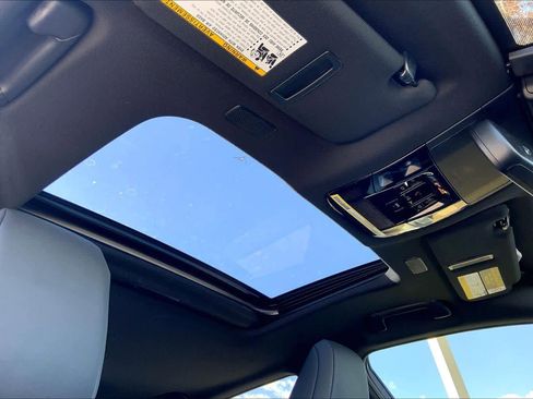 Used 2023 Lexus NX 250 Premium image 14