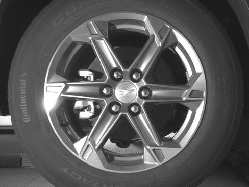 Used 2025 Chevrolet Blazer LT FWD image 15