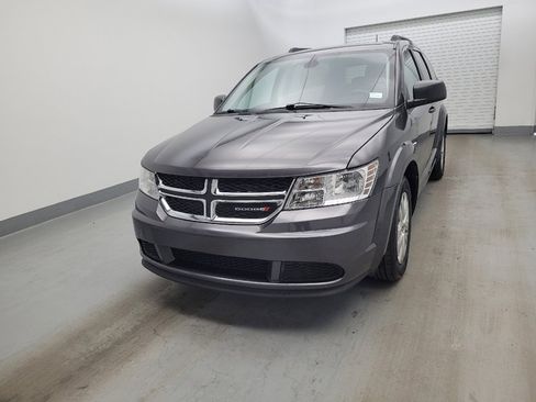 Used 2020 Dodge Journey SE w/ SE Popular Equipment Group FWD image 15
