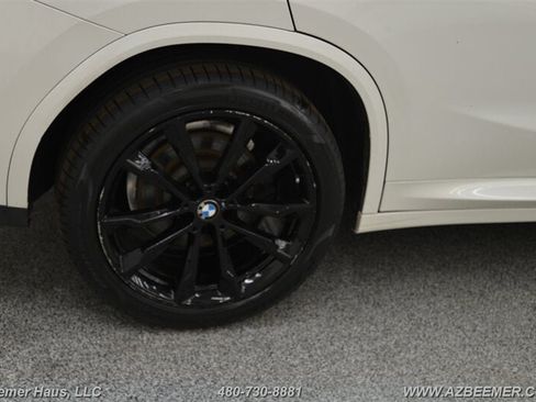 Used 2021 BMW X4 xDrive30i w/ M Sport Package AWD/4WD image 42