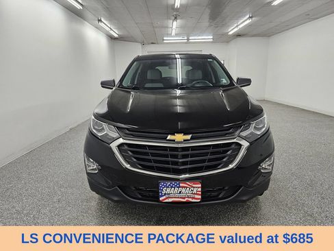 Used 2019 Chevrolet Equinox LS w/ LS Convenience Package FWD image 2