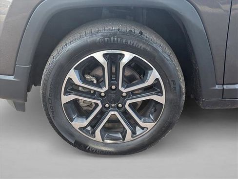 Used 2022 Jeep Compass Limited image 9