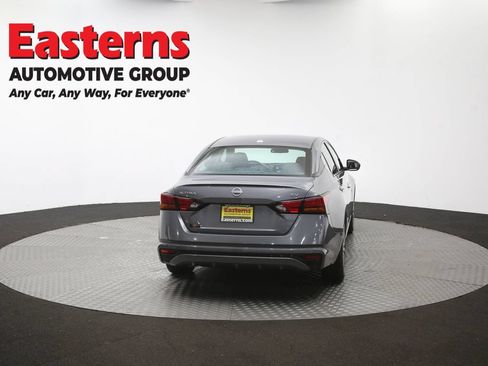 Used 2024 Nissan Altima 2.5 SV FWD image 37