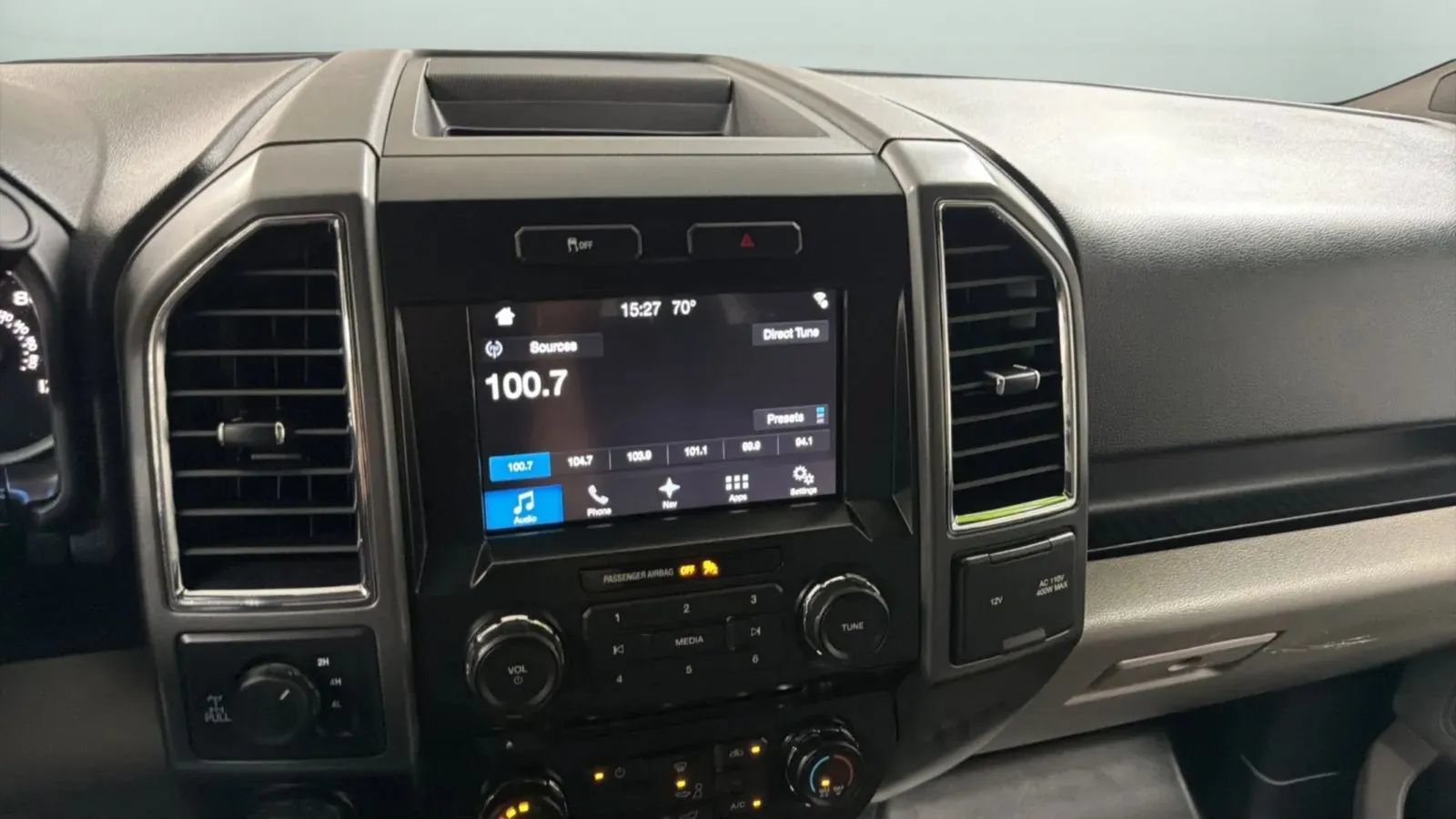 Used 2016 Ford F150 XLT w/ Equipment Group 302A Luxury AWD/4WD image 13