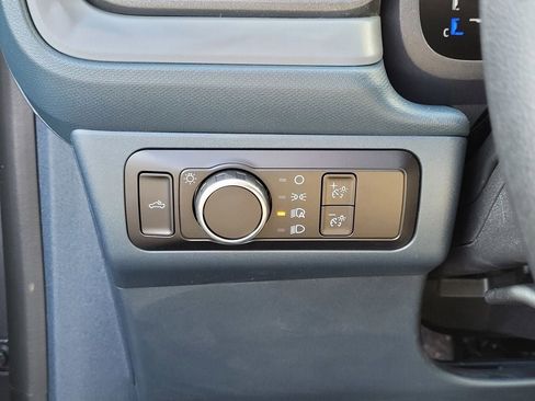 New 2026 Ford Maverick XL image 39