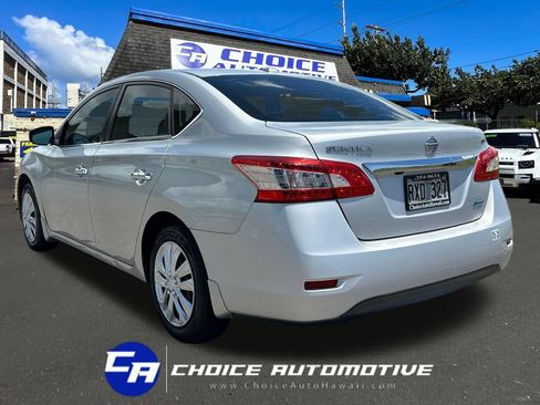 Used 2013 Nissan Sentra SV w/ Premium Pkg FWD image 5