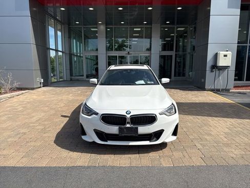 Used 2022 BMW 230i Coupe w/ Premium Package 2 RWD image 2