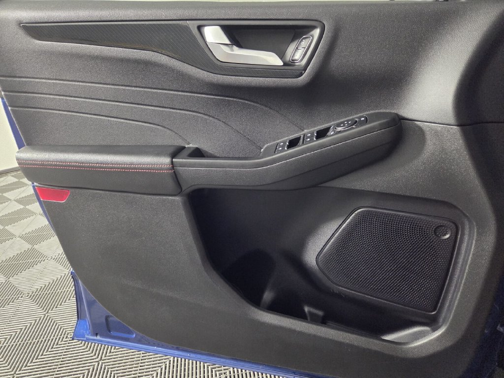 Used 2023 Ford Escape ST-Line w/ Tech Pack #1 FWD image 20