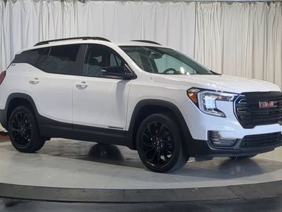 Used 2023 GMC Terrain SLE w/ Driver Convenience Package
