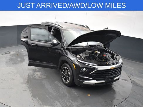 Used 2025 Chevrolet TrailBlazer LT w/ Driver Confidence Package image 21
