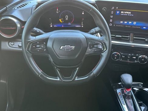 Used 2024 Chevrolet Trax RS w/ Driver Confidence Package FWD image 14