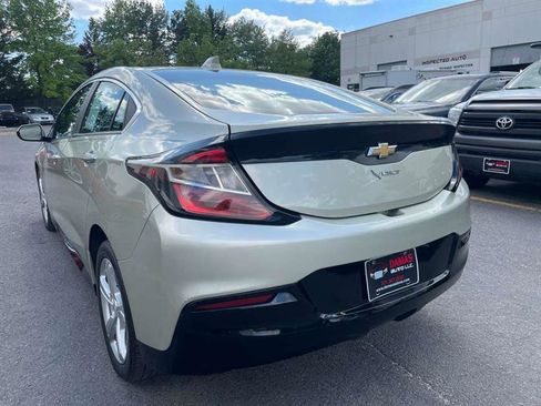 Used 2017 Chevrolet Volt LT w/ Comfort Package FWD image 45