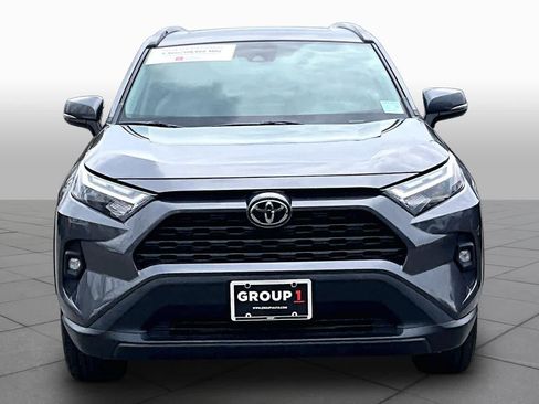 Certified 2022 Toyota RAV4 XLE Premium AWD/4WD image 4