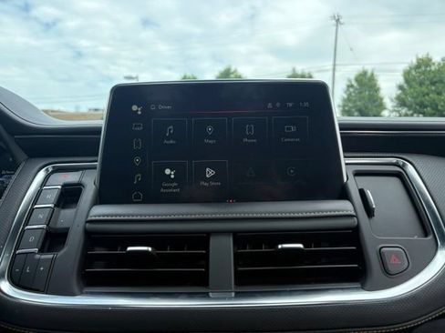Used 2023 GMC Yukon XL AT4 AWD/4WD image 28