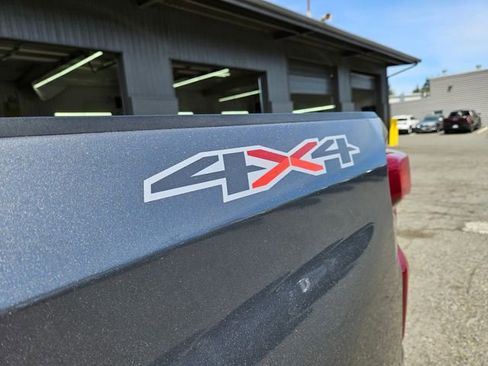 Used 2020 Chevrolet Silverado 1500 RST w/ Texas Edition AWD/4WD image 11
