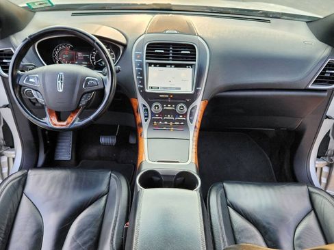 Used 2016 Lincoln MKX Select w/ Select Plus Package AWD/4WD image 30