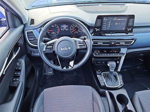 Certified 2023 Kia Seltos S image 12