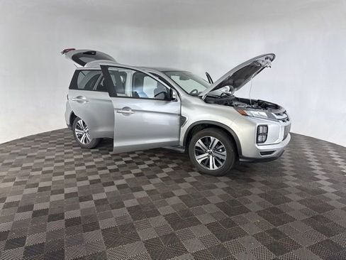 Used 2025 Mitsubishi Outlander Sport ES image 15