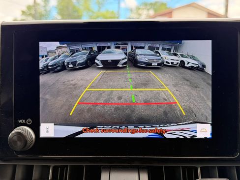 Used 2024 Toyota RAV4 XLE FWD image 23