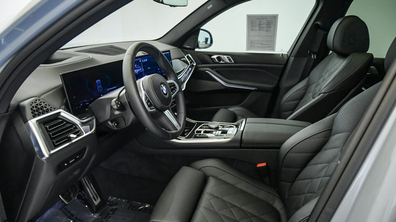 Used 2026 BMW X5 xDrive40i w/ M Sport Package AWD/4WD image 18