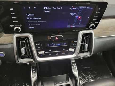 Used 2022 Kia Sorento S image 8