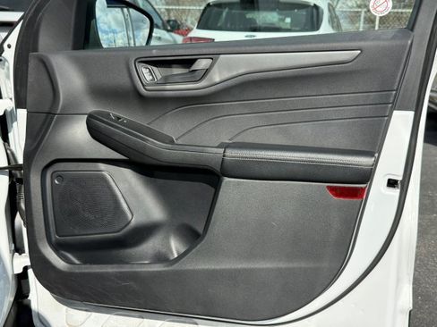 Used 2025 Ford Escape Active FWD image 19