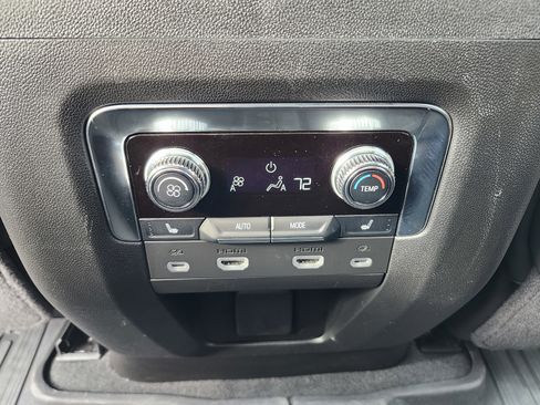 Used 2024 GMC Yukon XL Denali Ultimate w/ LPO, Floor Liner Package AWD/4WD image 31
