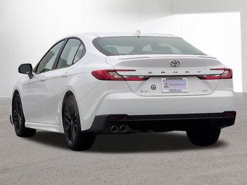 Certified 2026 Toyota Camry SE w/ Convenience Package image 8