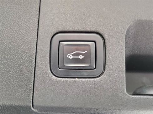 Certified 2022 Cadillac XT5 Luxury FWD image 25