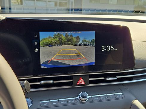 Certified 2023 Hyundai Elantra SEL w/ Convenience Package image 21