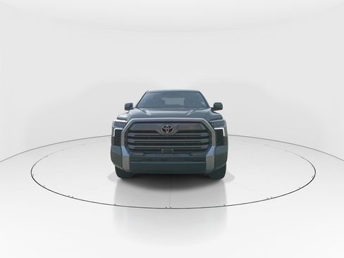 Used 2023 Toyota Tundra Limited AWD/4WD image 3