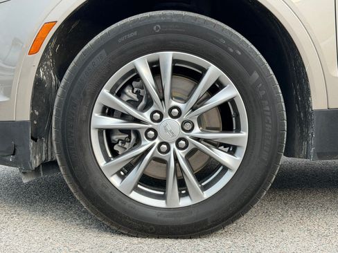 Used 2022 Cadillac XT5 Premium Luxury FWD image 12