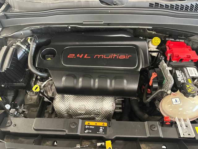 Used 2020 Jeep Renegade Altitude AWD/4WD image 32